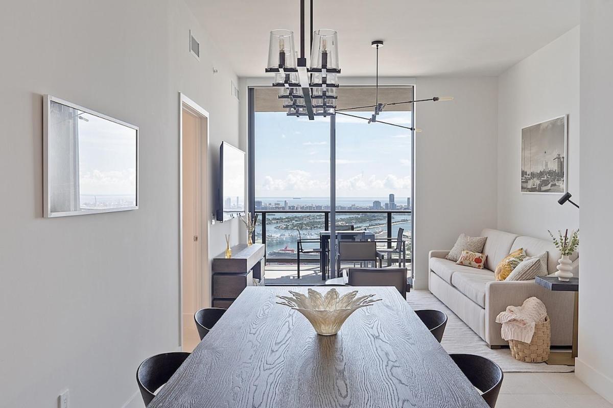 Stylish 3bd Penthouse Waterviews New Building Apartment